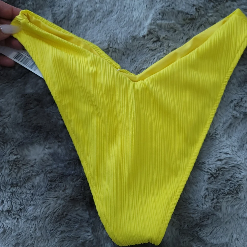 NEW FRANKIES BIKINIS Enzo Cheeky Bottoms And Dallas Top Set Size Medium - Picture 6 of 11